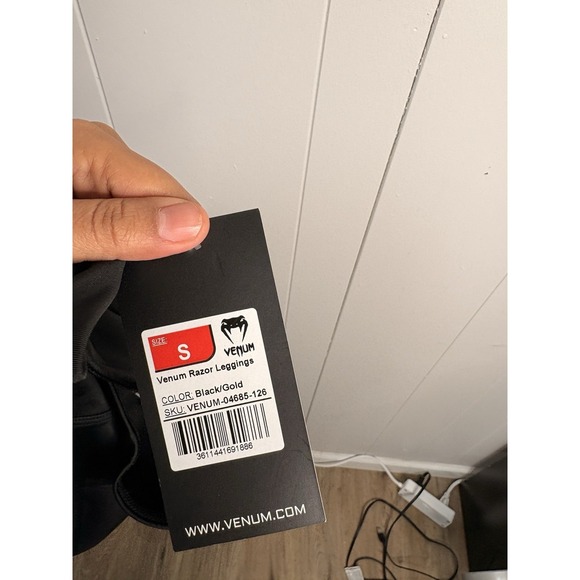 VENUM PERFORMANCE Women's Tempest 2.0 Black/Gold Compression Leggings Size S NWT - Picture 4 of 7